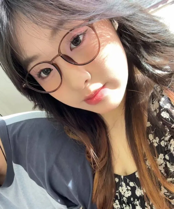 图片[2]-【泄露】全网热搜-清纯眼镜娘私拍流出合集【11V+9P】【PK】 • 欲泽社 - 全网每日精品资源-欲泽社 - 全网每日精品资源