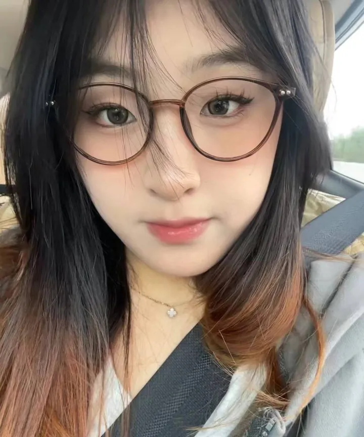 图片[3]-【泄露】全网热搜-清纯眼镜娘私拍流出合集【11V+9P】【PK】 • 欲泽社 - 全网每日精品资源-欲泽社 - 全网每日精品资源