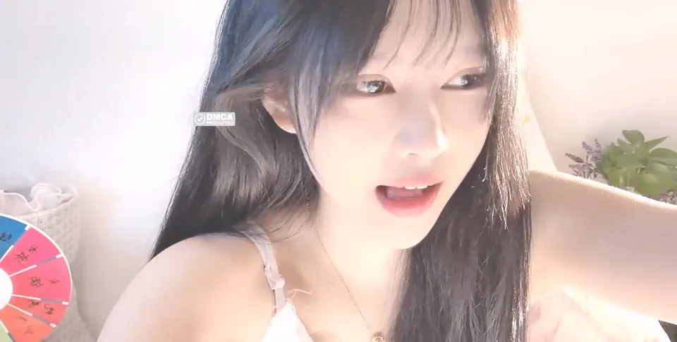 图片[4]-【Stripchat】超美颜值女神【MiSSLee01】口吐酸奶 道具狂震合集【14V 18.6G/PK】 • 欲泽社 - 全网每日精品资源-欲泽社 - 全网每日精品资源