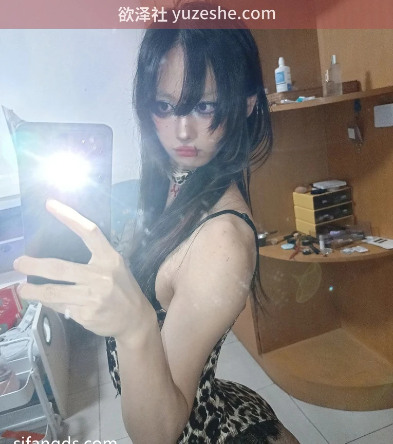 推特超人气TS伪娘【抽纸小隶/伽摩】合集【75V 2.9G/PikPak】 • 欲泽社 - 全网每日精品资源-欲泽社 - 全网每日精品资源